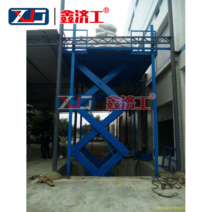 工廠升降機(jī)械